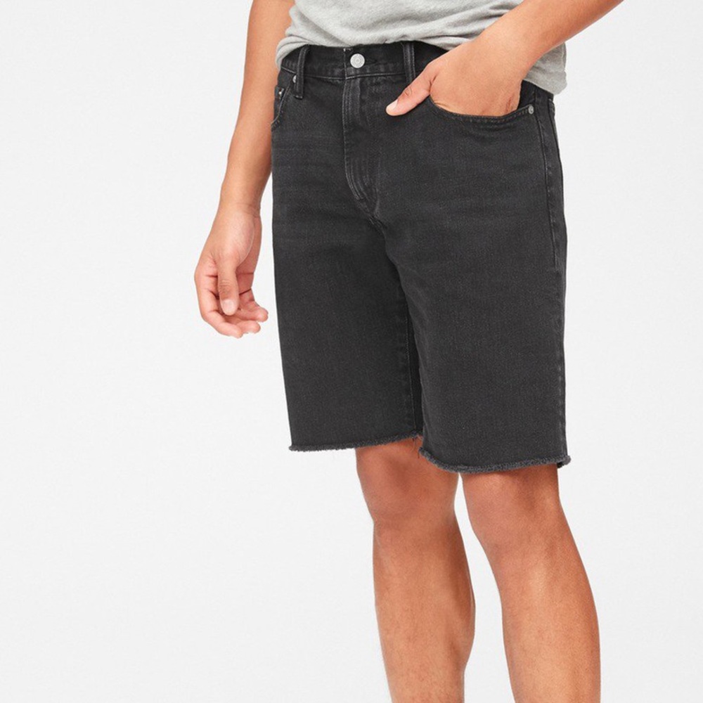 Gap slim black denim shorts size 30